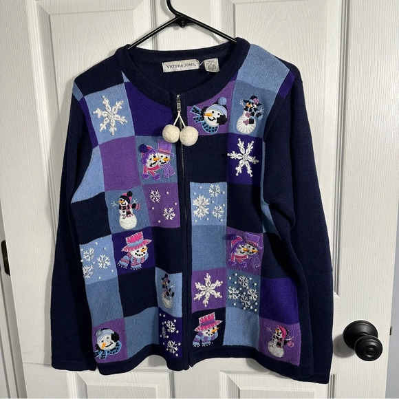 SO cute! Victoria Jones holiday sweater, size small. Cotton/ramie Embellished. - Picture 1 of 8